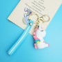 Accessoire tendance de porte-clés personnalisé en caoutchouc PVC licorne de différentes couleurs